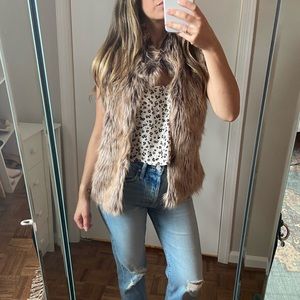 Fur vest